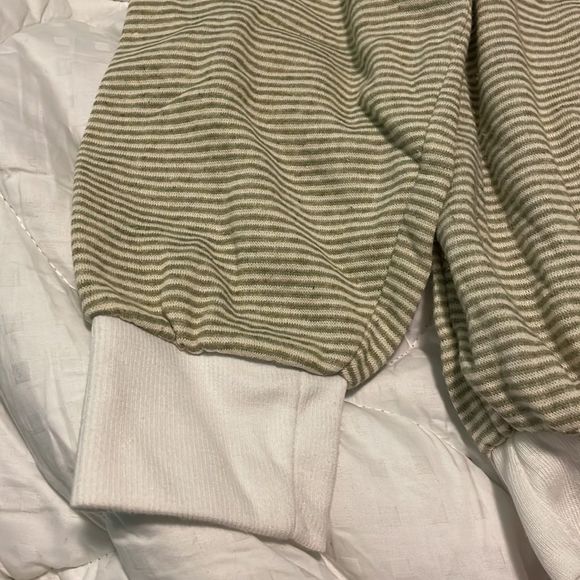 Pull over size XL - Picture 2 of 6